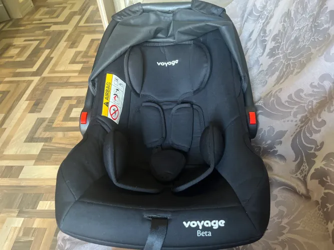Vende-se Bebê Conforto Voyage