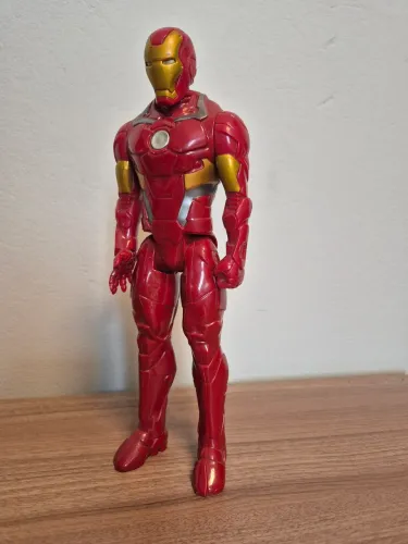 Boneco Original Hasbro Homem de Ferro, 30cm, sem caixa original  (usado).