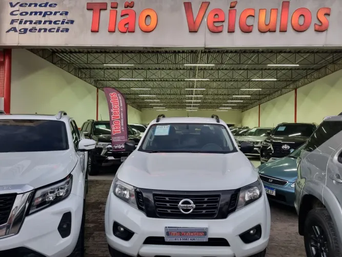 Nissan Frontier Attac.cd 4X4 2.3 Bi-TB Die. AUT 2019