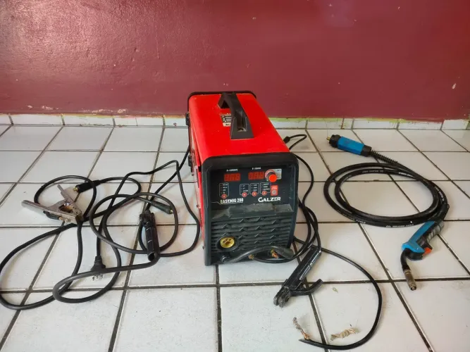 VENDE-SE INVERSORA DE SOLDA GALZER EASYMIG 200