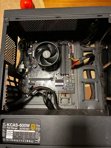 Kit R 5 3600 + B450 prime gaming + Kcas 600w