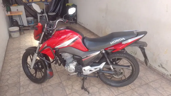 Vendo moto 11.000