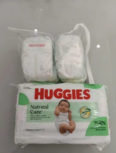 Lote fralda HUGGIES RN