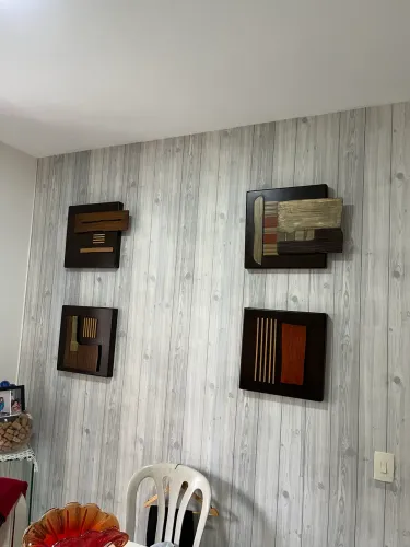 Conjunto de Quadros Decorativos de Madeira