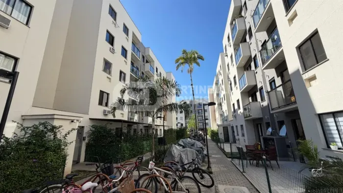Apartamento para locação com 2 quartos em Vargem Grande