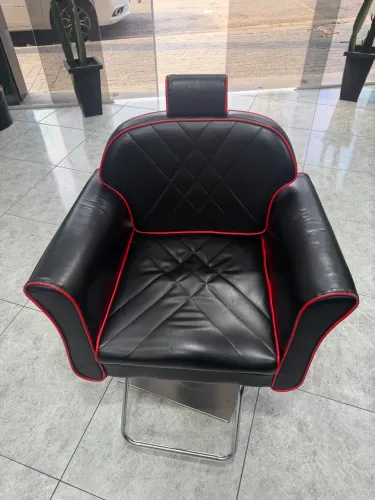 2 Cadeira pra barbearia Ikesaki 1 lavatório
