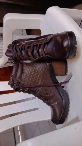 Bota marrom Número 36 tratorada 