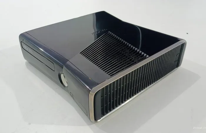 Xbox 360 bloqueado 250gb black piano.