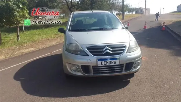 Citroen C3 GLX 1.4/ GLX Sonora 1.4 Flex 8V 5P 2012