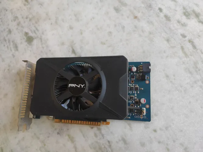 Placa de vídeo GTX 550ti pny.