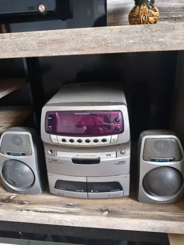 Aparelho de som , marca gratiente multifuncional display ano 1992 , com 5 caixas ...