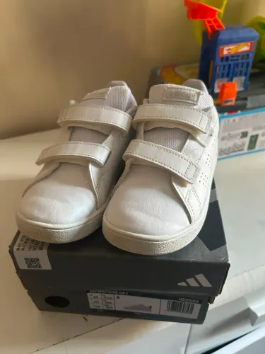 TENIS INFANTIL ADIDAS