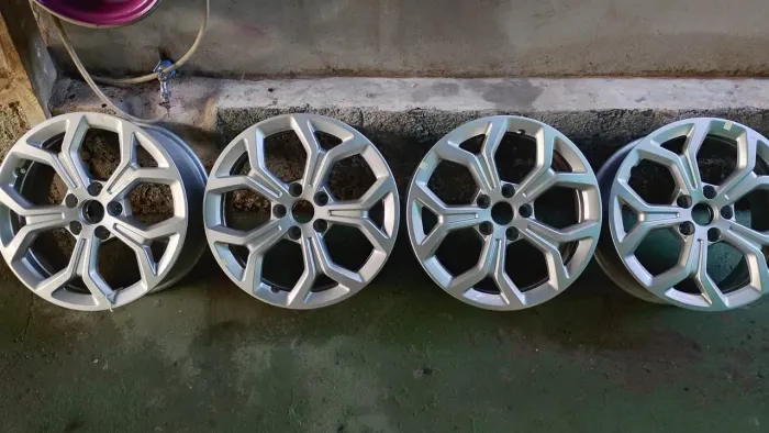 Roda 17 Jeep Renegade 1.3 T270 TURBO FLEX ALTITUDE AT6 2020/2025
