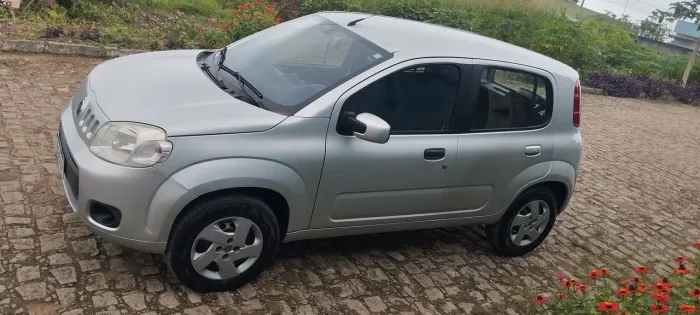 Fiat Uno Vivace Celeb. 1.0 EVO F.flex 8V 5P 2013