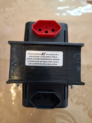 Transformador 110x220 Bivolt 2000v - marca KF