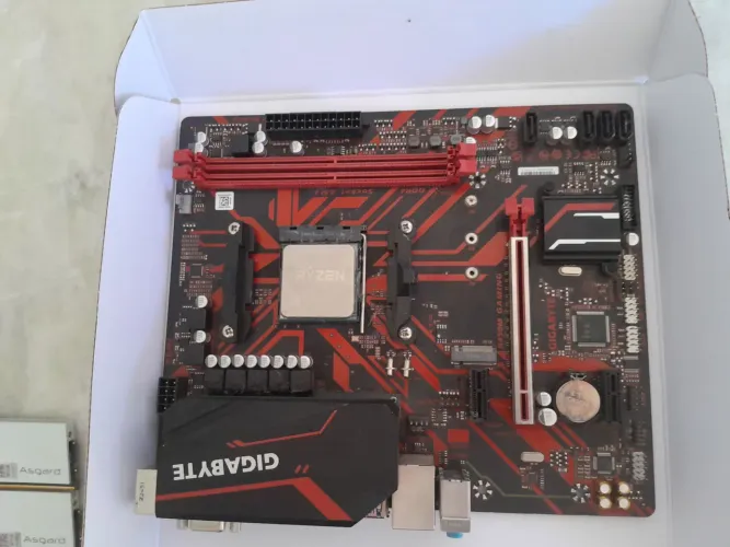 Kit Upgrade Gamer Ryzen 5 1600 + B450M Gigabyte + 16GB RAM Asgard DDR4