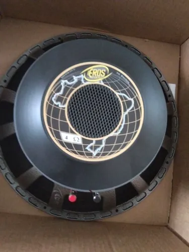 Vende-se projeto de som automotivo um alto falante eros 15 polegadas 800w  4 corneta d 250