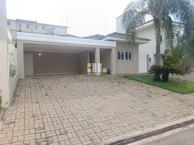 Casa com 4 dormitórios, 3 suítes, no Condomínio fechado Parque da Floresta