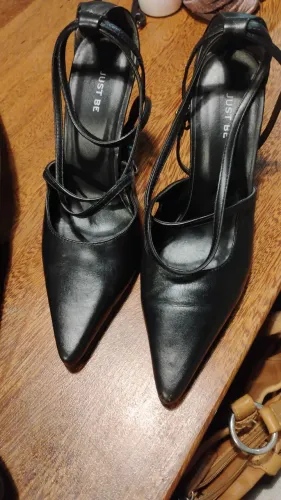 Sapatos de couro