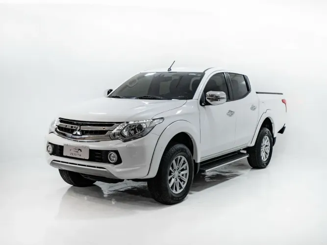 Mitsubishi L200 Triton Sport HPE-S 2.4 CD Dies. AUT 2019