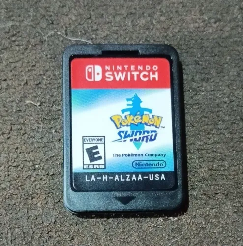 Pokémon Sword somente cartucho