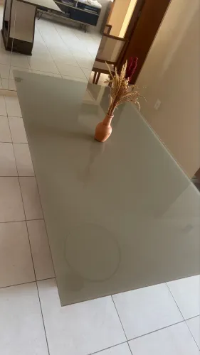 Vende-se mesa de jantar