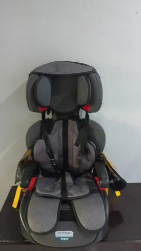 Assento de carro infantil