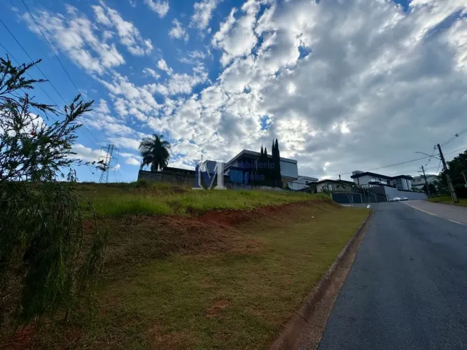 Terreno à Venda em Bragança Paulista - SP