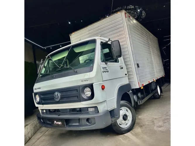 Volkswagen 8.160 2012