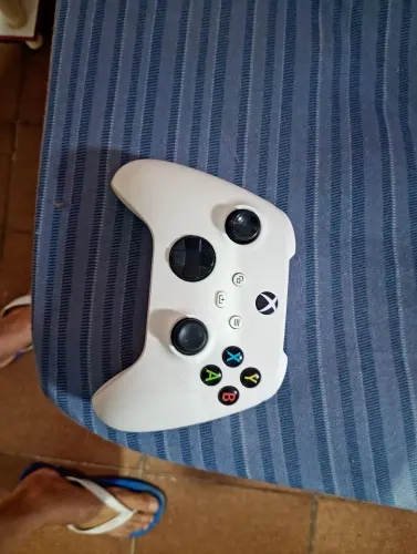 Controle de Xbox one original com avaria
