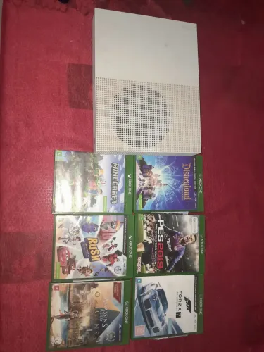XBOX ONE S (DEFEITO)