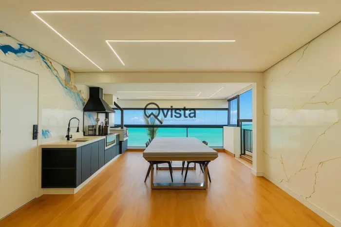 Apartamento Reformado Frente Mar à Venda na Pitangueiras no Guarujá | QVista Inteligência