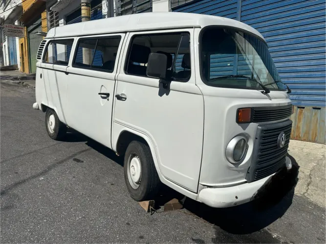 Volkswagen Kombi Standard 1.4 MI Total Flex 8V 2011