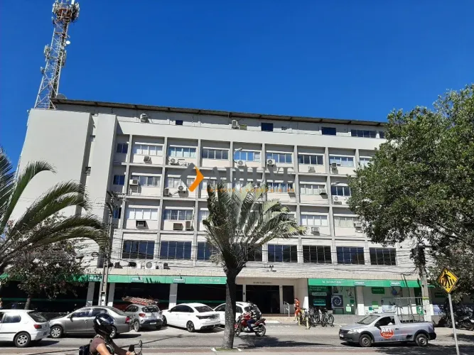 Imóvel comercial disponível para venda no coração do Centro de Cabo Frio.
