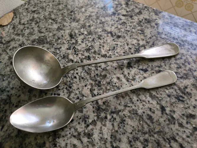 Conjunto de Concha e colher de arroz de 1930 em Alpaca