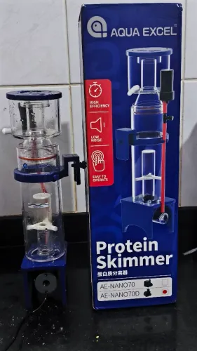 Vendo Skimmer 70D para aquário marinho 200l