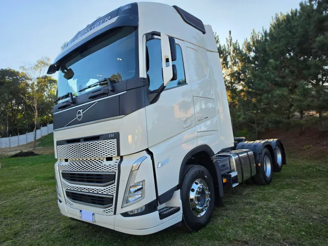 FH 460 6X2 23/23 UNICO DONO BX KM IMPECÁVEL!