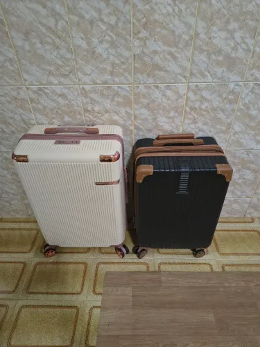 vendo duas malas de viagem, uma de 23 kilos e a outra 10 kilos 
