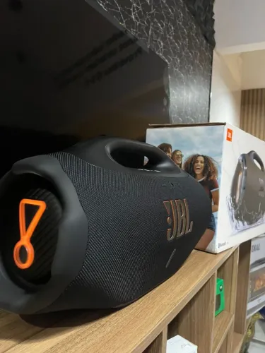 JBL BOMBOX 4