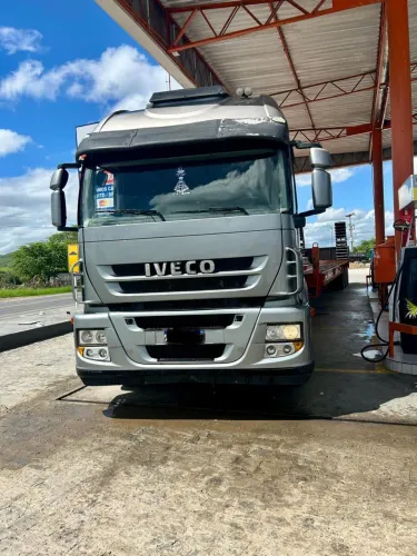 Carreta prancha para locação 