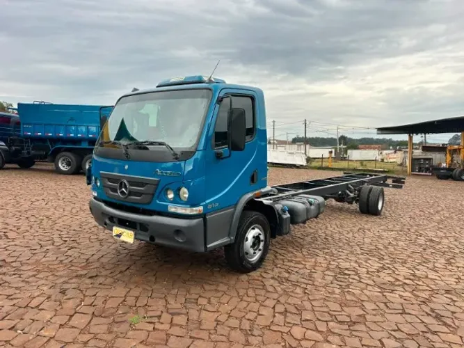MB Accelo 815 4x2