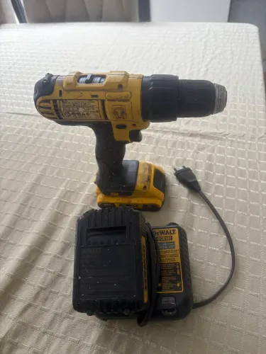 PARAFUSADEIRA DEWALT