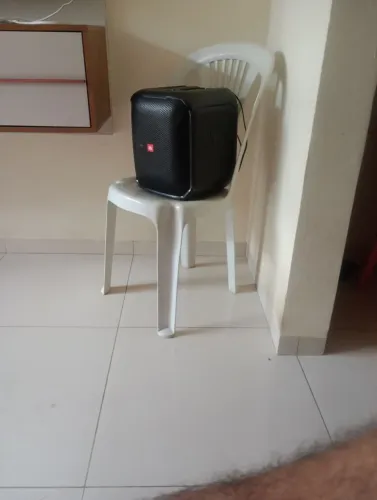 Caixa de só JBL com 2 microfone sem fios