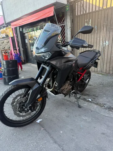 Africa Twin 1100L 2023
