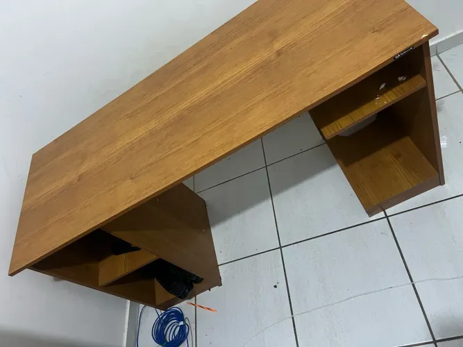 VENDO MESA PARA ESCRITÓRIO E GAMER