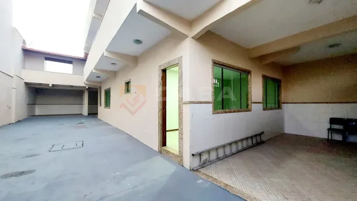 À Venda Casa com 4 suítes na ILHA DOS BENTOS