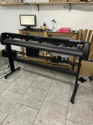 Plotter de recorte 1,5m mira laser