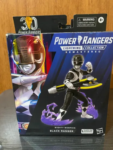 Power Rangers Preto Remasterizado - Lightning collection