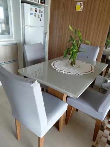 Mesa 4 lugares MODERNA