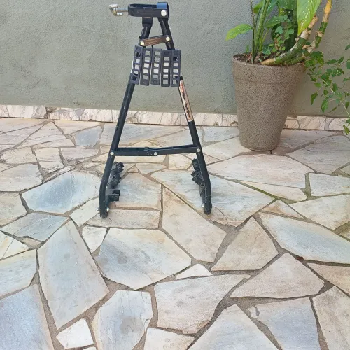 Suporte para colocar três bicicleta no carro